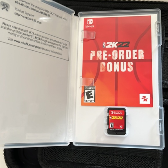 Nintendo Switch Lite - Picture 12 of 15